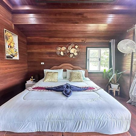 บ้านสวนปิยนันท์ Ko Yao Noi Buitenkant foto