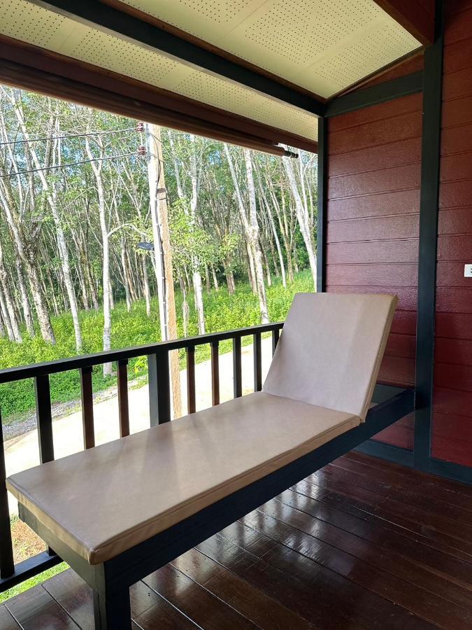 บ้านสวนปิยนันท์ Ko Yao Noi Buitenkant foto