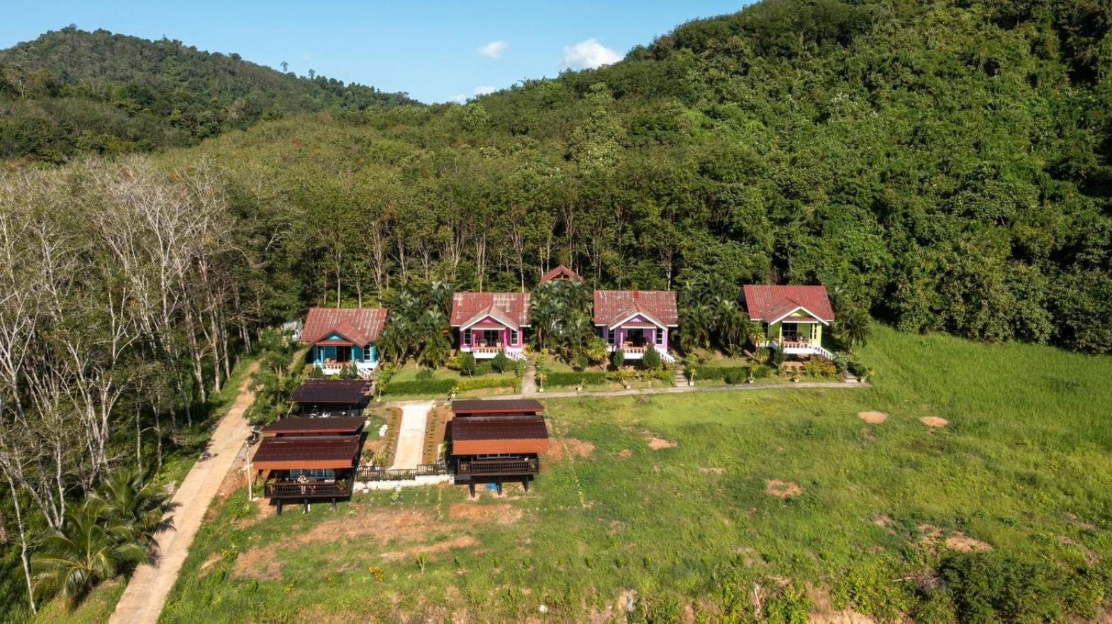 บ้านสวนปิยนันท์ Ko Yao Noi Buitenkant foto