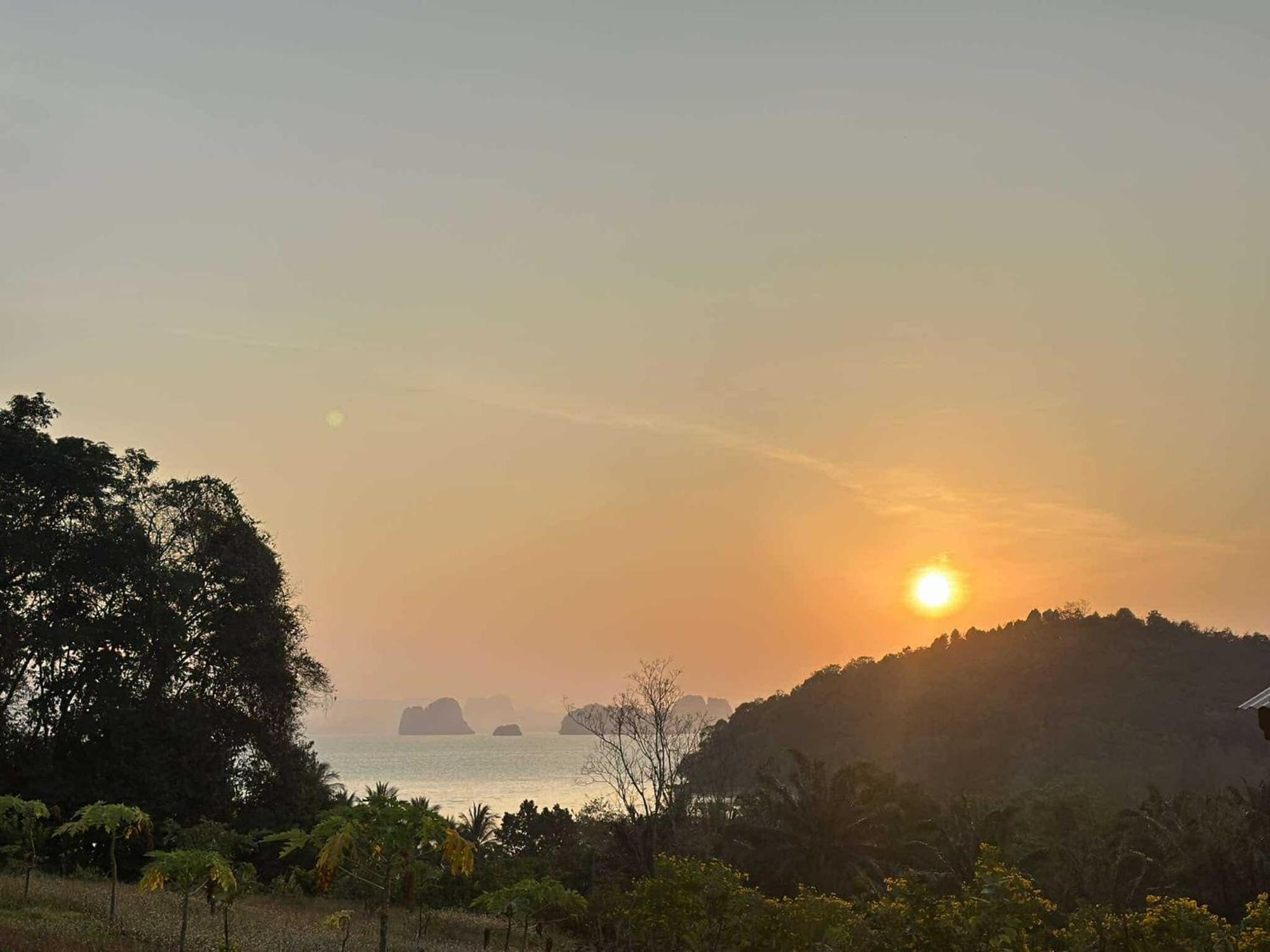 บ้านสวนปิยนันท์ Ko Yao Noi Buitenkant foto