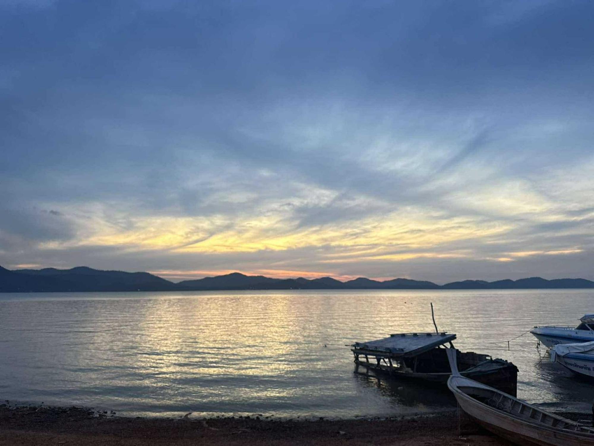 บ้านสวนปิยนันท์ Ko Yao Noi Buitenkant foto